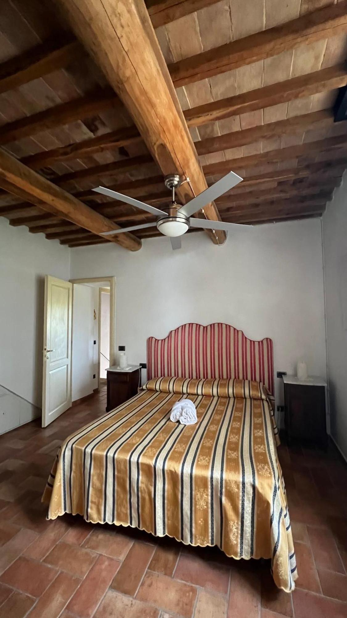 Agriturismo Casallario 볼테라 외부 사진