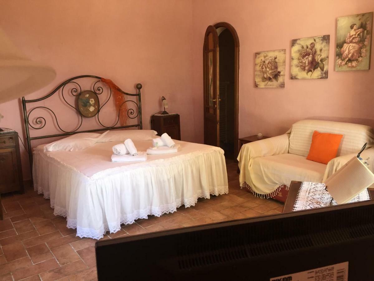 Agriturismo Casallario 볼테라 외부 사진
